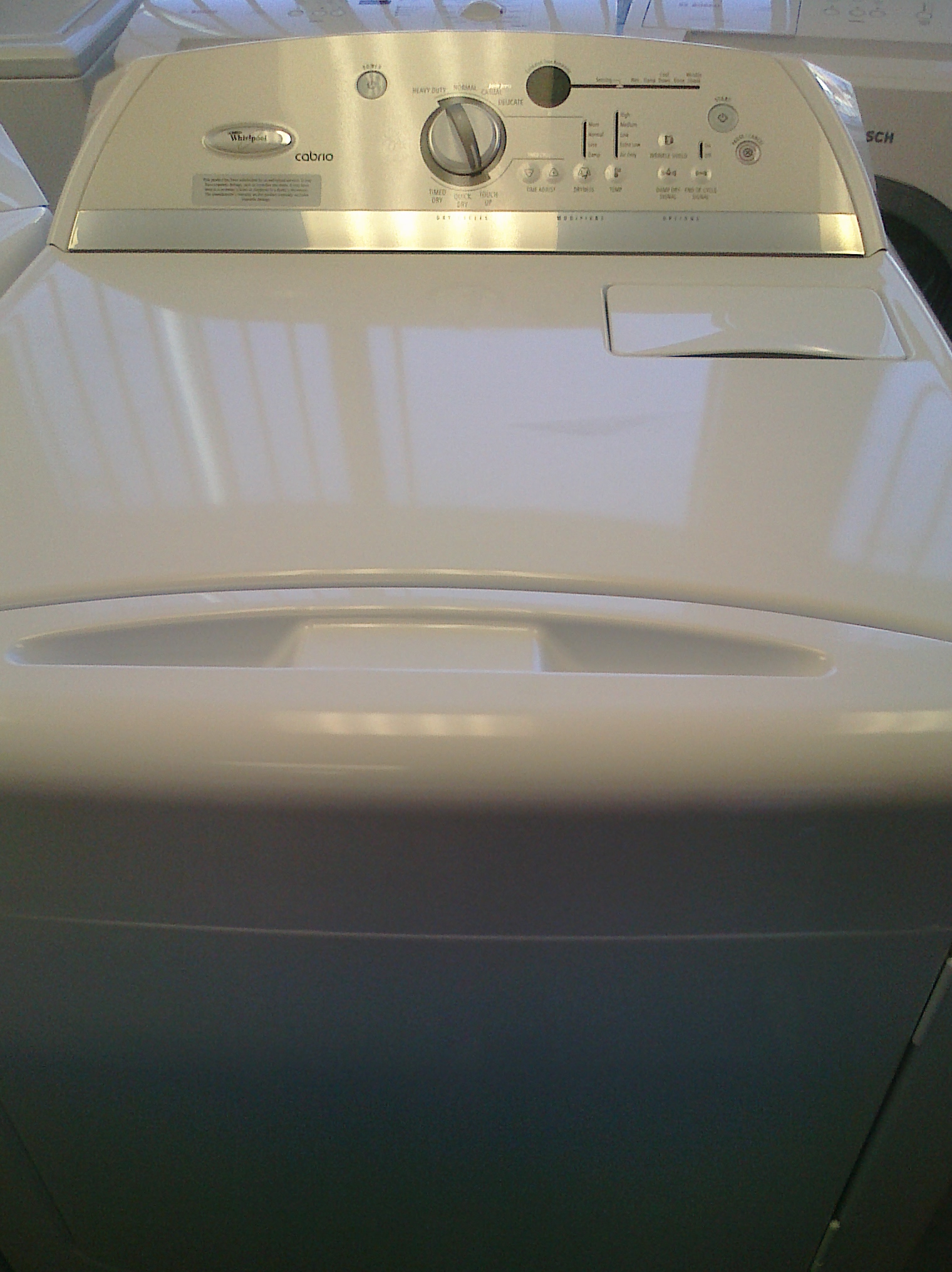 (9) Whirlpool WGD6200SW Cabrio Gas Dryer, White