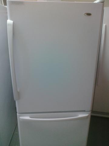 (9) Amana ABB1922FEW 18.5 CuFt Bottom-Mount Refrigerator w/ Freezer Drawer, White