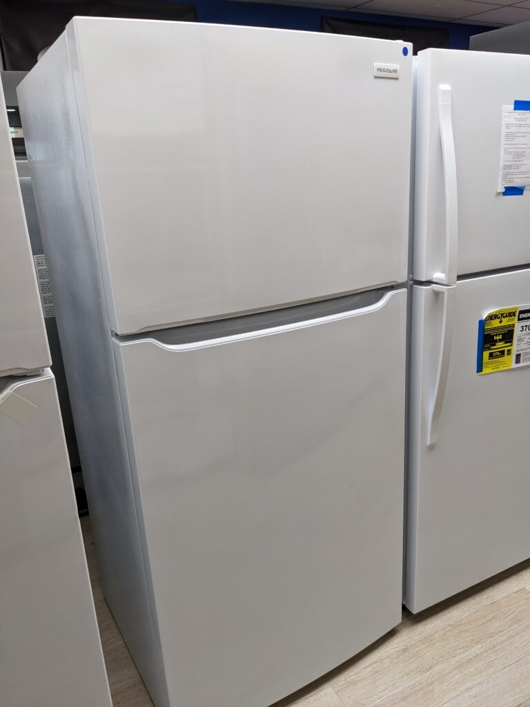 (9) Frigidaire 18 CuFt EnergyStar Top-Mount Refrigerator, White