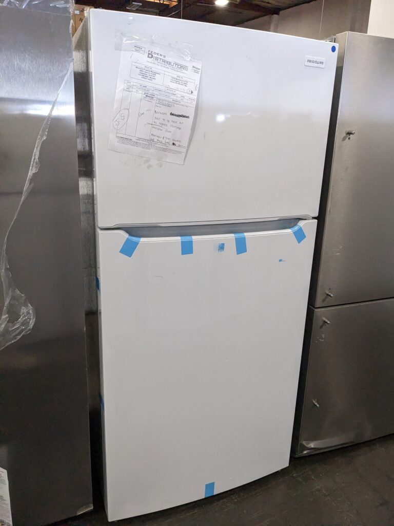 (9) Frigidaire 20.0 CuFt Top Freezer Refrigerator White