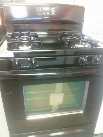 (9) Amana AGR5844VDB 30″ Free-Standing Self-Clean Gas Range, Black