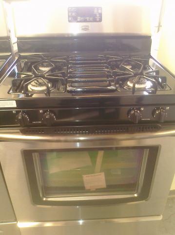 (9) Maytag MGR7662WS 30″ Free-Standing Self-Clean Gas Range, Stainless Steel