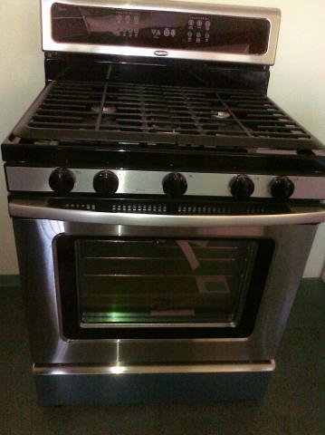 9 Whirlpool Gold Gfg471lvs 30 Free Standing Self Clean Gas Range