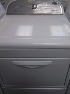 (9) Whirlpool Cabrio WGD5610XW Front Load Gas Dryer, White