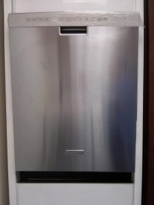 (9) KitchenAid KUDS30IXSS   24″ Built-In Dishwasher, Stainless Steel